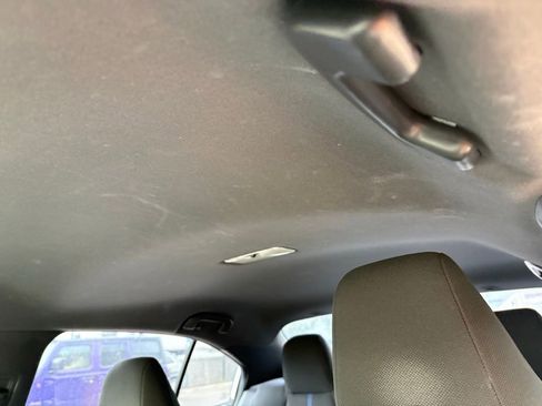 Used 2021 Toyota Corolla SE w/ Carpet Mat Package (TMS) image 11