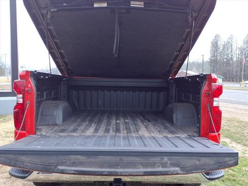 Used 2024 Chevrolet Silverado 1500 W/T w/ WT Value Package image 16