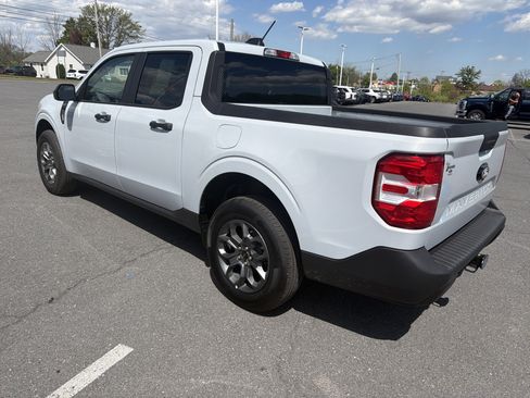 New 2025 Ford Maverick XLT w/ XLT Luxury Package FWD image 6