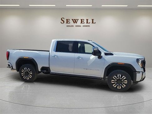 New 2026 GMC Sierra 2500 Denali Ultimate image 6