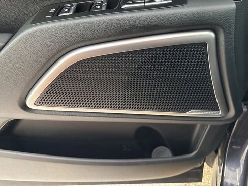 Used 2025 Kia Telluride S image 22