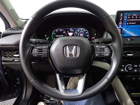 Used 2024 Honda Accord Touring image 29