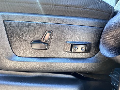 Used 2024 RAM 2500 Big Horn image 10