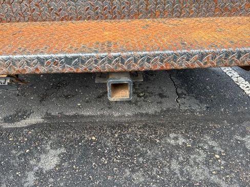 Used 2020 Chevrolet Express 3500 w/ Driver Convenience Package image 32