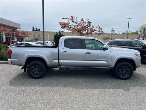 Certified 2020 Toyota Tacoma SR5 image 7