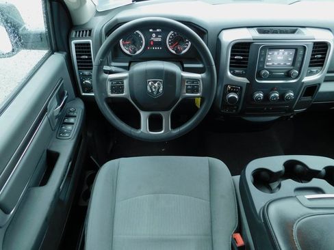 Used 2024 RAM 1500 Classic SLT image 3