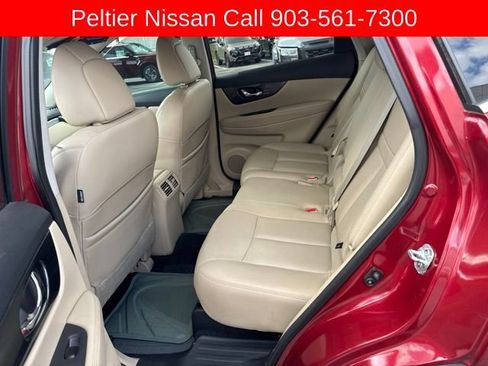 Used 2016 Nissan Rogue SL w/ SL Premium Package FWD image 16