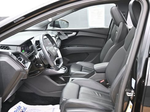 Used 2023 Audi Q4 e-tron Premium Plus w/ Premium Plus image 21