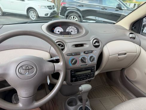 Used 2003 Toyota Echo Sedan w/ Upgrade Pkg 2 FWD image 11
