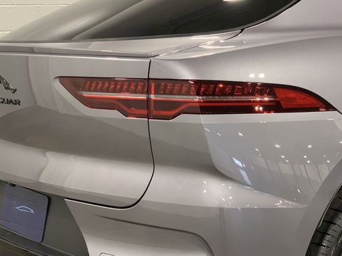 Used 2024 Jaguar I-PACE R-Dynamic HSE AWD/4WD image 18