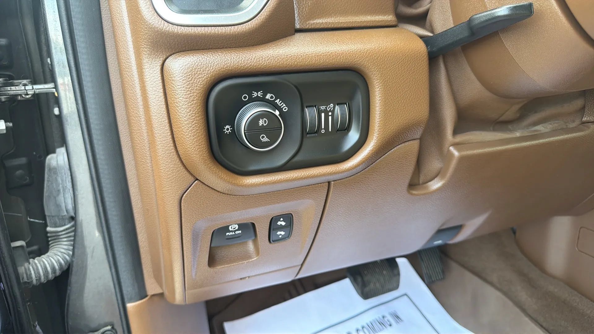 Used 2021 RAM 1500 Laramie AWD/4WD image 13