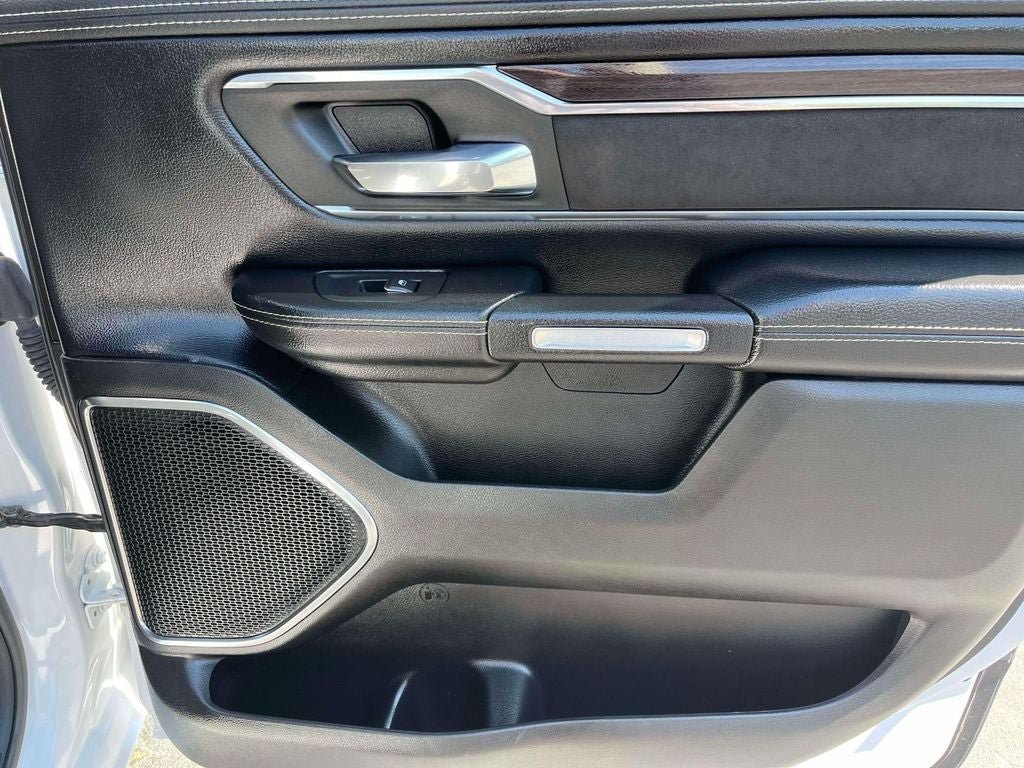 Used 2025 RAM 1500 Laramie AWD/4WD image 18