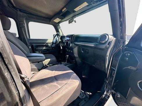 Used 2017 Jeep Wrangler Unlimited Sport w/ Max Tow Package image 24