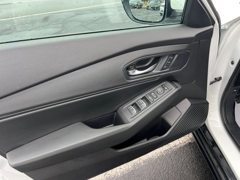 Used 2023 Honda Accord EX-L image 32