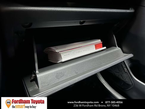 Certified 2022 Toyota RAV4 LE AWD/4WD image 27