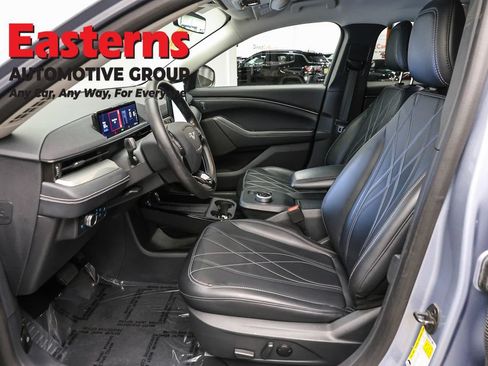 Used 2022 Ford Mustang Mach-E Select AWD/4WD image 13