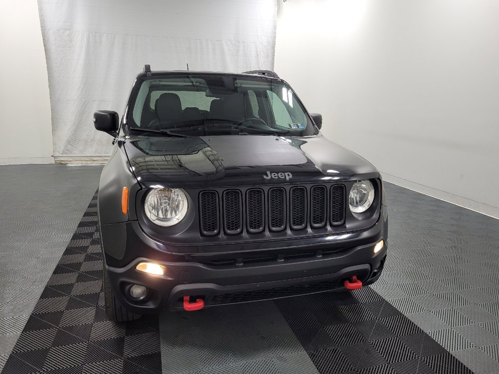 Used 2016 Jeep Renegade Trailhawk w/ Premium Trailhawk Package AWD/4WD image 14
