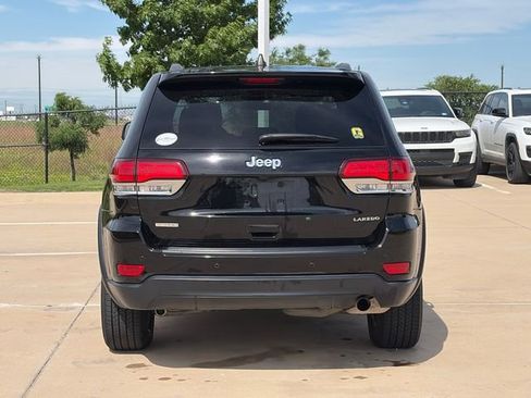 Used 2021 Jeep Grand Cherokee Laredo w/ Security & Convenience Group image 8