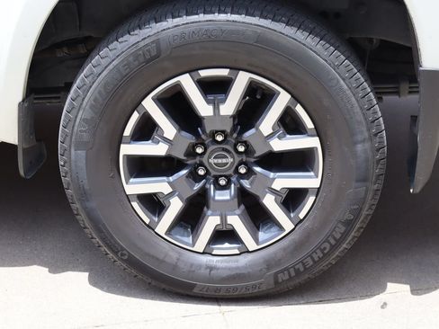 Used 2024 Nissan Frontier SL w/ Technology Package RWD image 29