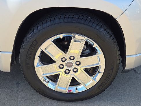 Used 2015 GMC Acadia Denali image 7