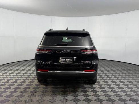 Used 2023 Jeep Grand Cherokee L Limited AWD/4WD image 9