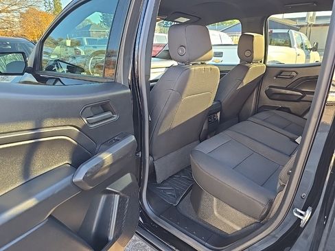 Used 2023 Chevrolet Colorado Trail Boss w/ Advanced Trailering Package image 12