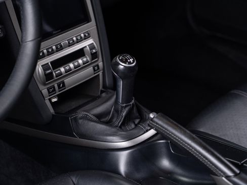 Used 2005 Porsche 911 Carrera image 48