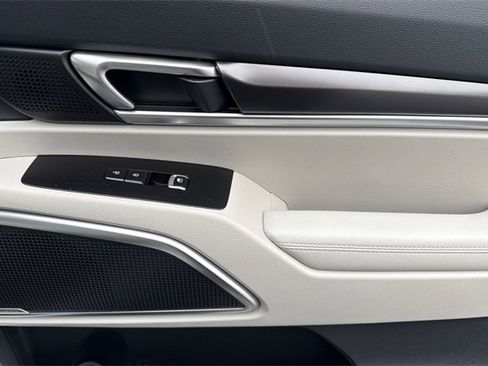 New 2025 Kia Telluride S image 21