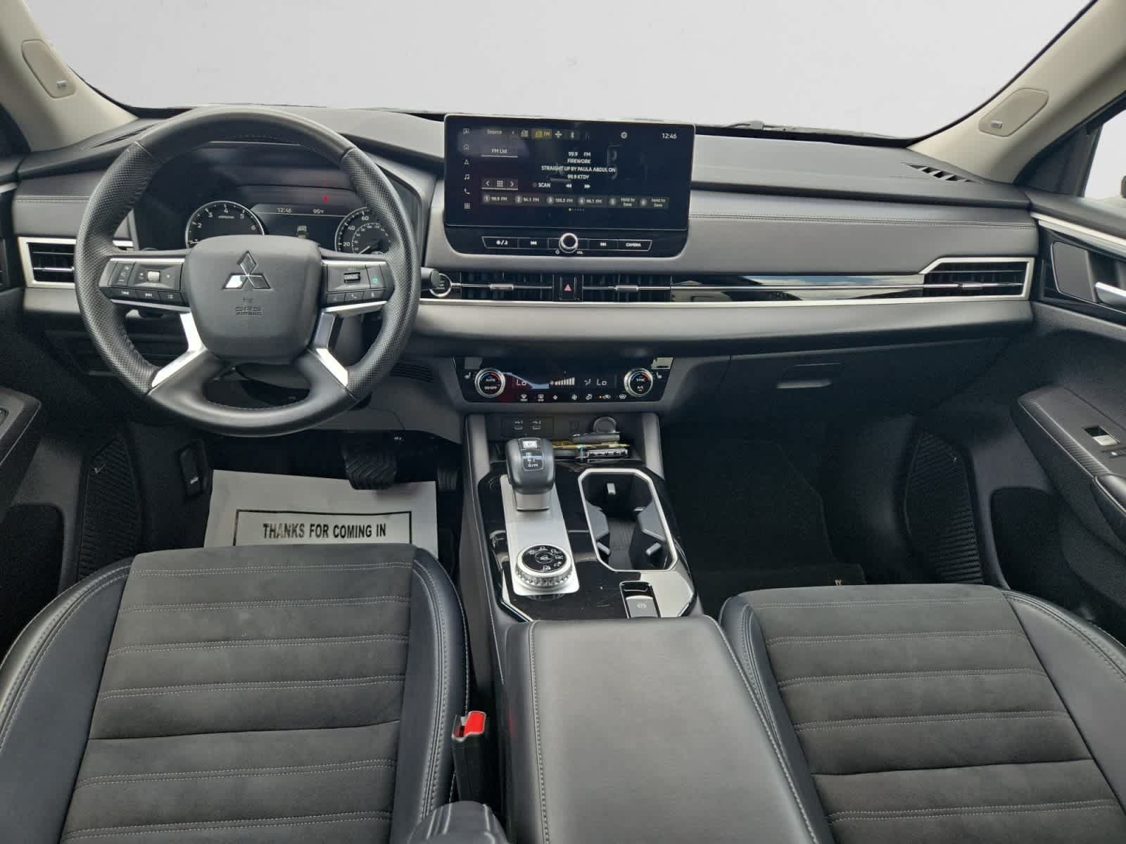 Used 2025 Mitsubishi Outlander SE AWD/4WD image 10