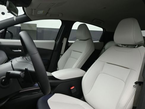 New 2026 Nissan Leaf SV+ FWD image 10