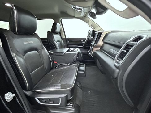 Used 2022 RAM 1500 Laramie AWD/4WD image 15