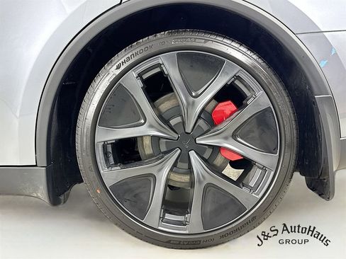 Used 2026 Tesla Model Y Performance image 38