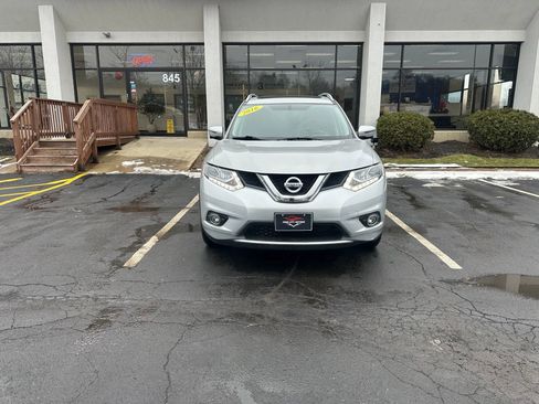 Used 2016 Nissan Rogue SL w/ SL Premium Package image 2