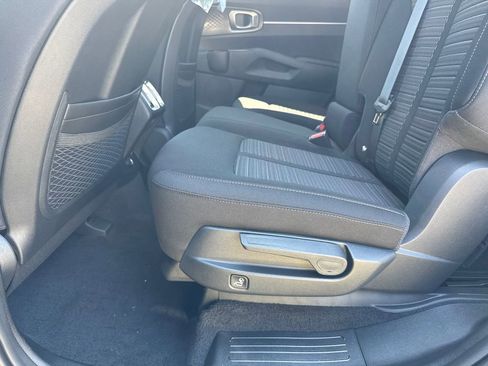 New 2026 Kia Sorento LX FWD image 21