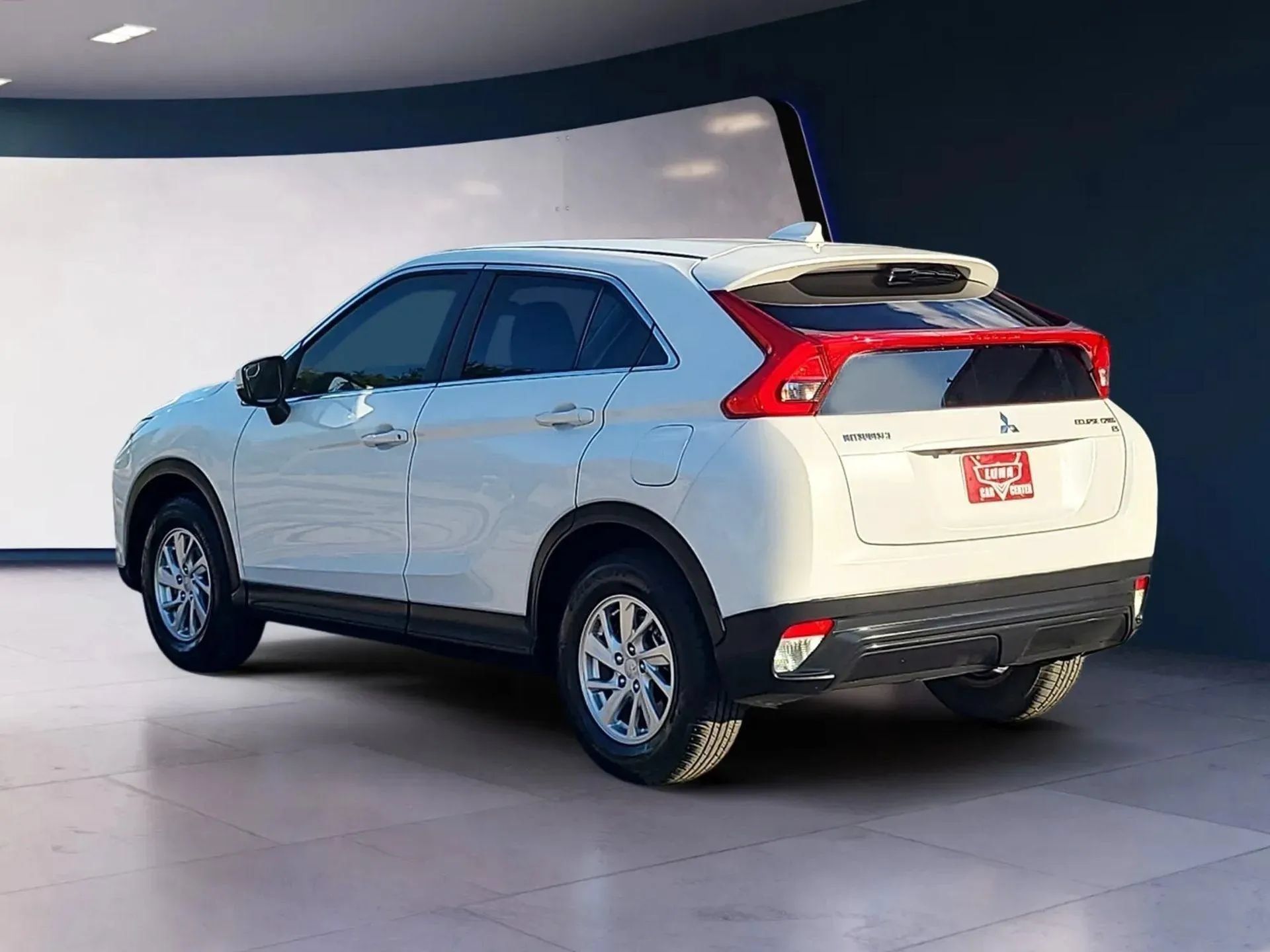 Used 2019 Mitsubishi Eclipse Cross ES FWD image 3