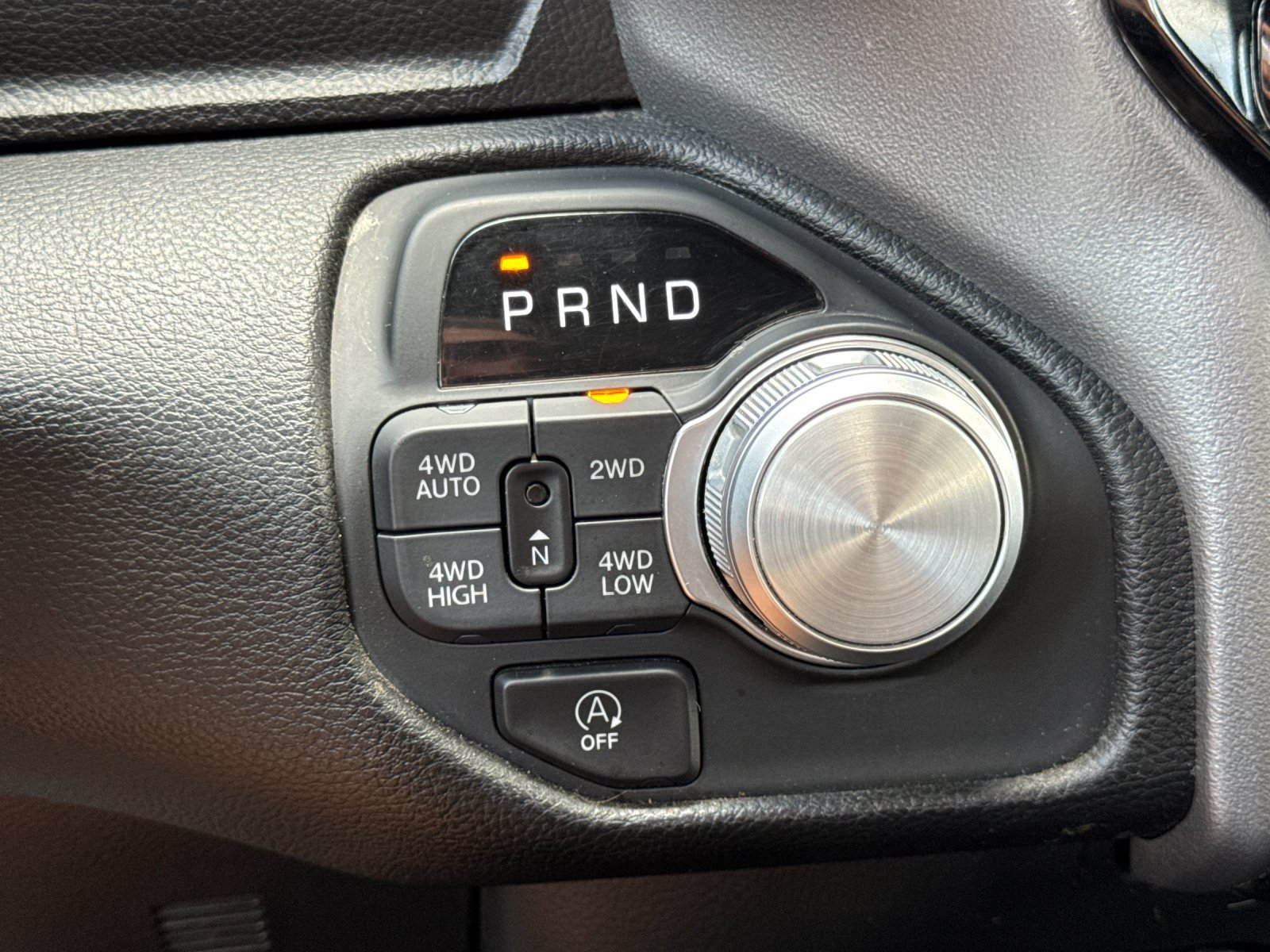 Used 2025 RAM 1500 Laramie AWD/4WD image 24