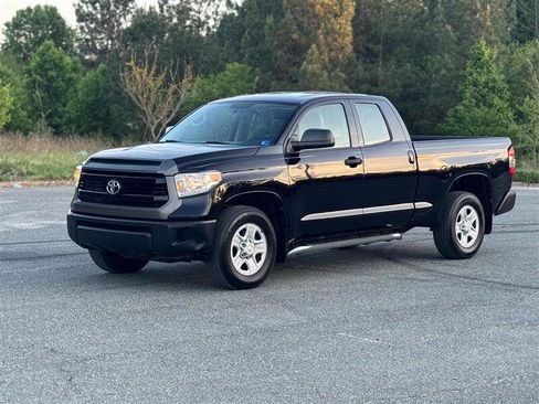 Used 2014 Toyota Tundra SR image 2