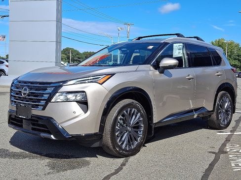 New 2026 Nissan Rogue Platinum w/ Platinum Premium Package image 2