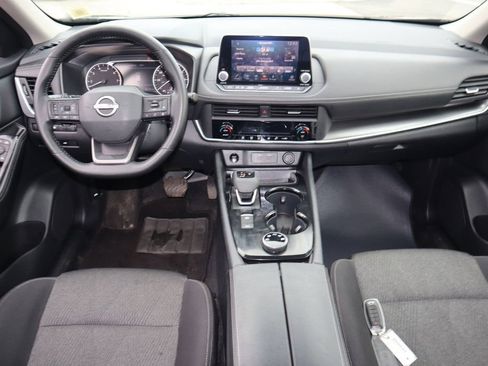 Certified 2025 Nissan Rogue SV AWD/4WD image 14