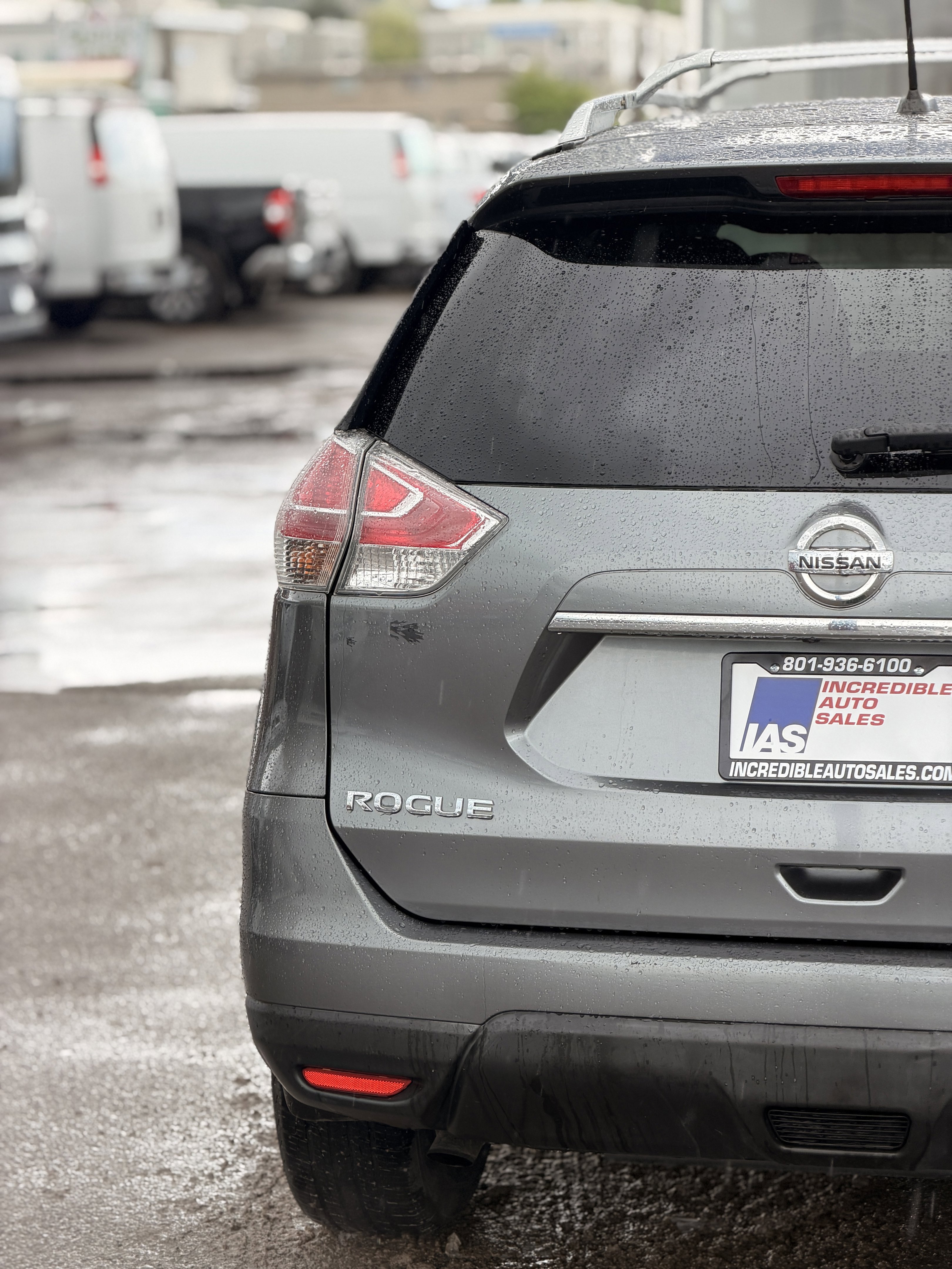 Used 2015 Nissan Rogue SV w/ SV Family Package AWD/4WD image 6