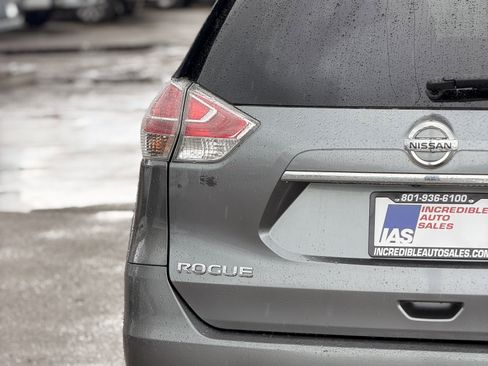 Used 2015 Nissan Rogue SV w/ SV Family Package AWD/4WD image 6