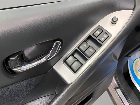 Used 2012 Nissan Murano SV AWD/4WD image 19