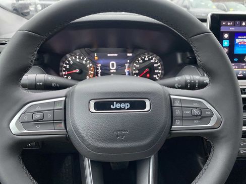 New 2026 Jeep Compass Limited image 12