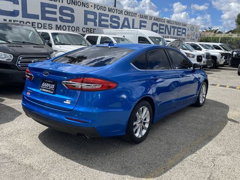 Used 2020 Ford Fusion SE image 5