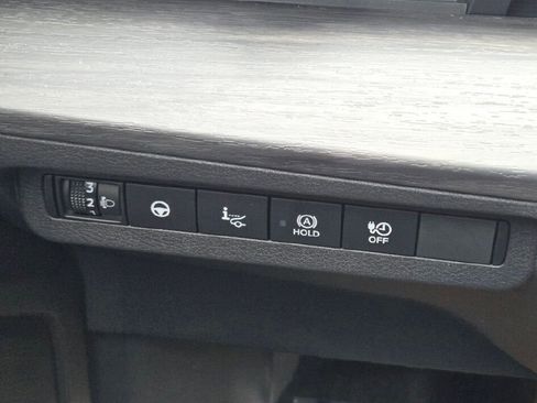 Used 2023 Nissan Ariya AWD image 25