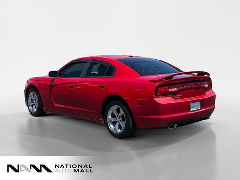 Used 2013 Dodge Charger SE w/ Sport Appearance Group RWD image 3
