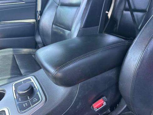Used 2018 Jeep Grand Cherokee Limited w/ Luxury Group II AWD/4WD image 26