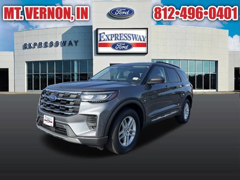 Used 2025 Ford Explorer Active AWD/4WD image 1
