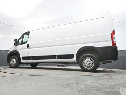 Used 2025 RAM ProMaster 2500 w/ Convenience Group image 35