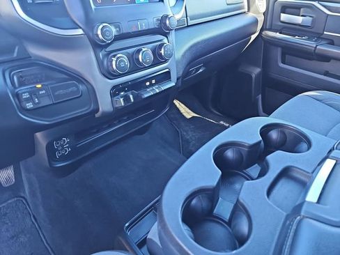 Used 2024 RAM 3500 Big Horn AWD/4WD image 28